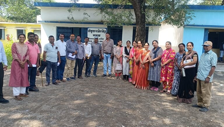 जोन स्तरीय शिक्षक प्रशिक्षण के साथ गणित मेले का आयोजन