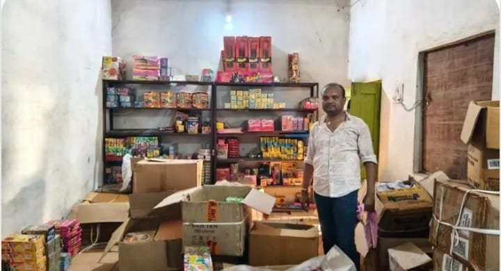 दीपावली से पहले जांजगीर-चांपा पुलिस की बड़ी कार्रवाई, 75 हजार रुपये का अवैध पटाखा जब्त
