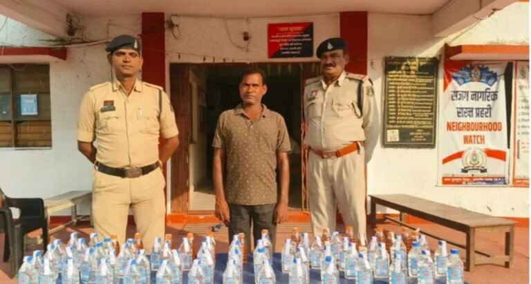 किराना दुकान में छिपाकर रखी थी अवैध शराब, मुलमुला पुलिस ने 70 पाव के साथ दुकानदार को किया गिरफ्तार